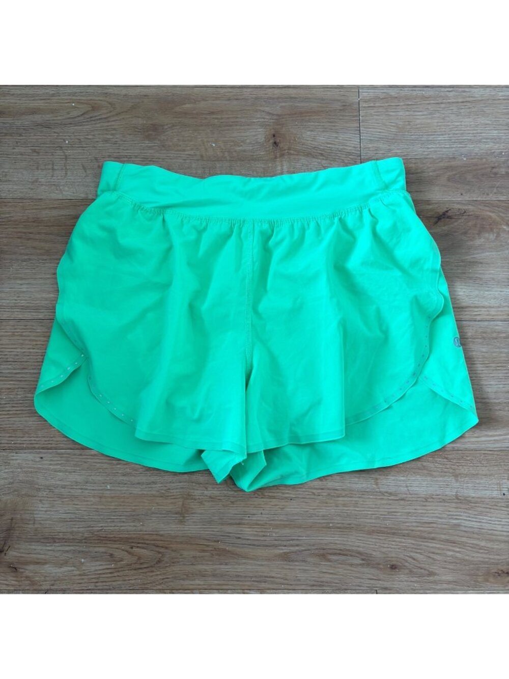 Lululemon Athletic Fast & Free Reflective HR Classic Fit Short 3” Pistachio Sz 8